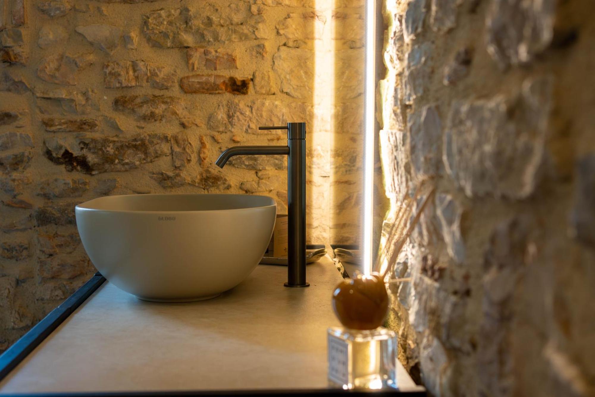 Forma Your Boutique Suite Корчано Экстерьер фото